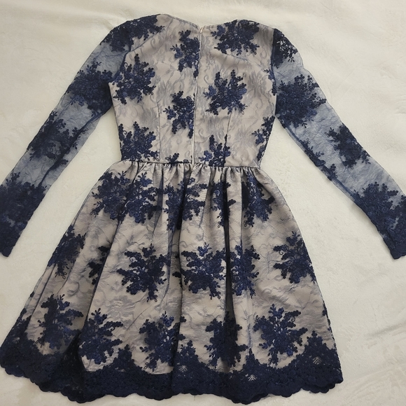 Royal blue Emo mesh and lace special event dress - Picture 3 of 10